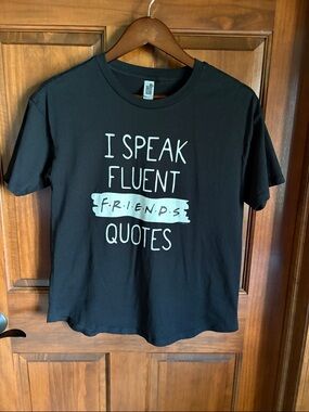 Black Graphic Tee FRIENDS TV - Women's oversized SMALL